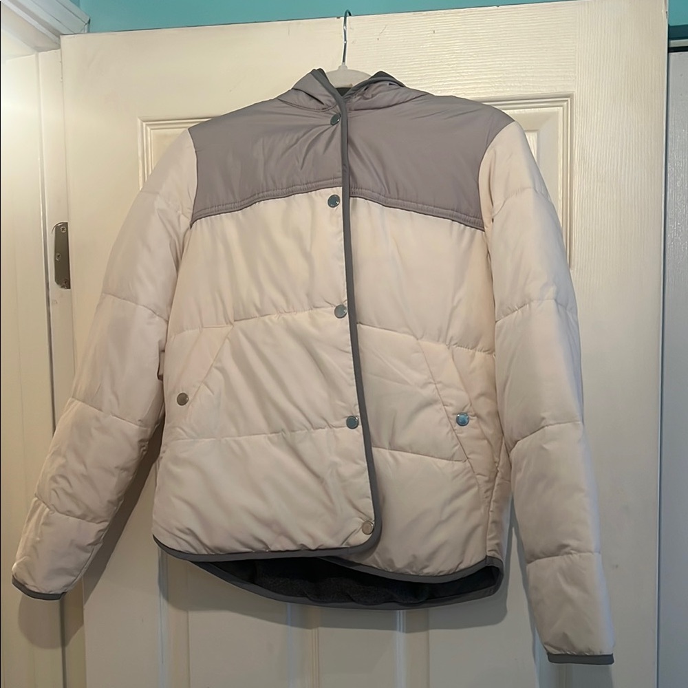 Women's Gray and Cream Puffer Jacket
